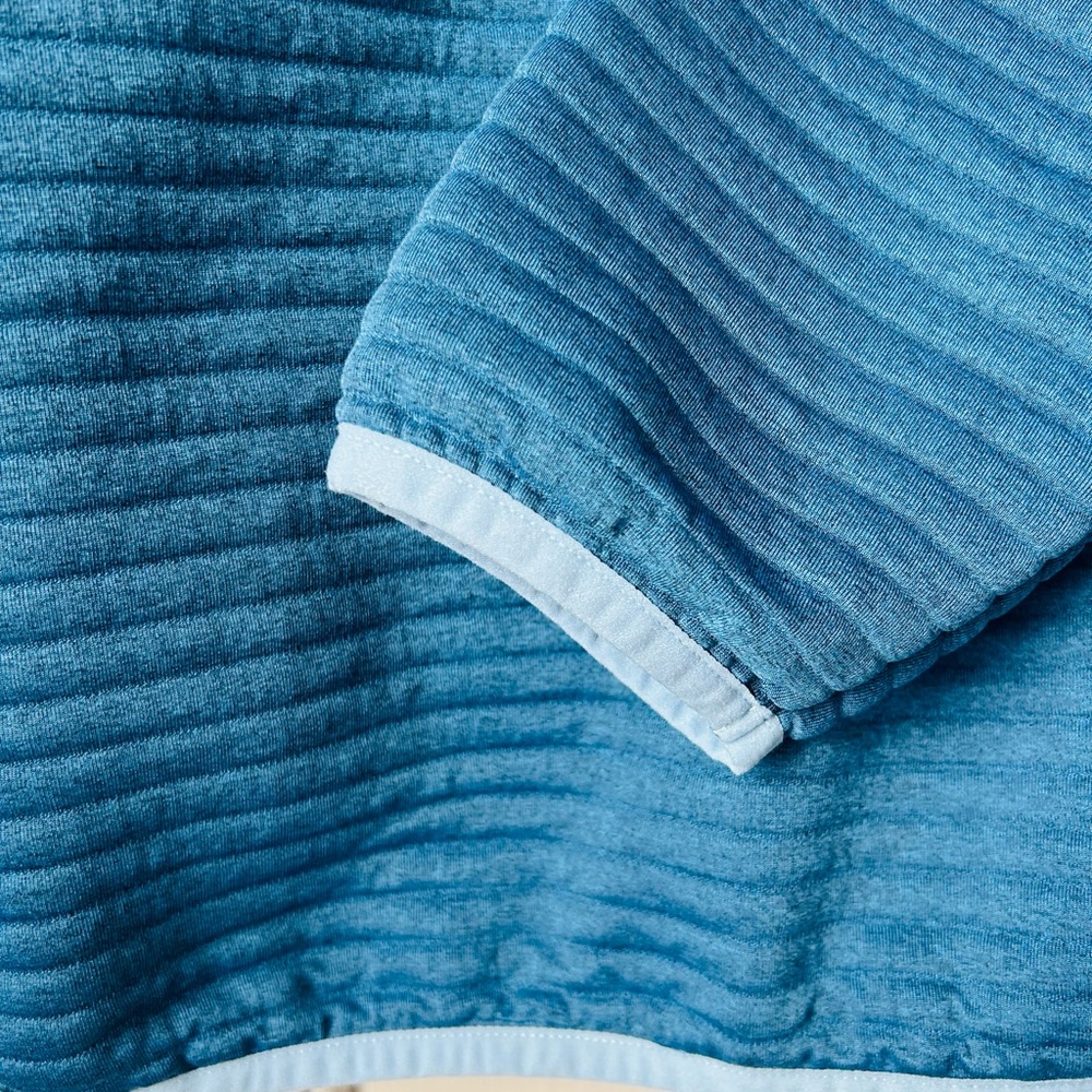 L.L. Bean Women's Airlight Pullover Sweater Blue Size Medium Long Sleeve - Picture 5 of 7